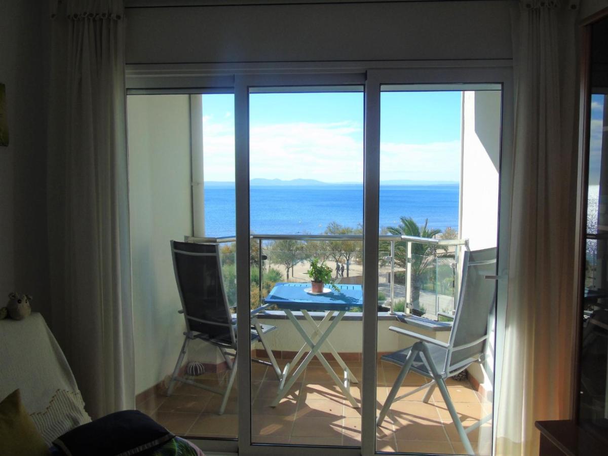 Appartement Premiere Ligne De Mer 罗萨斯 外观 照片
